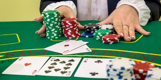 Baccarat and other card games at online casinos