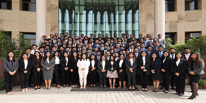 Invest in Your Future: Advantages of IIM Lucknow Executive MBA